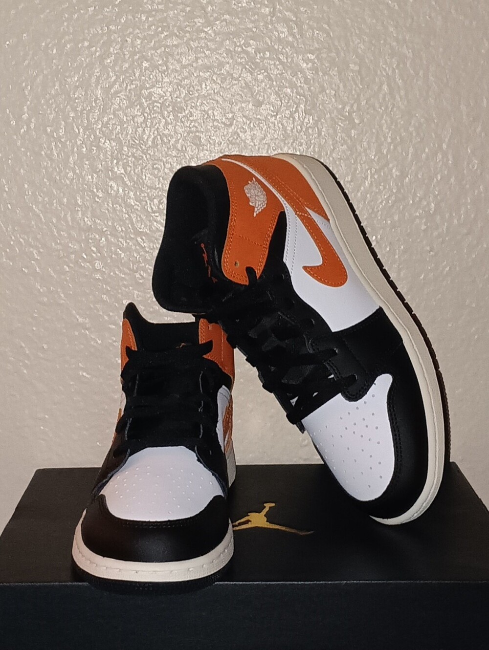 Jordan AJ 1 Mid
